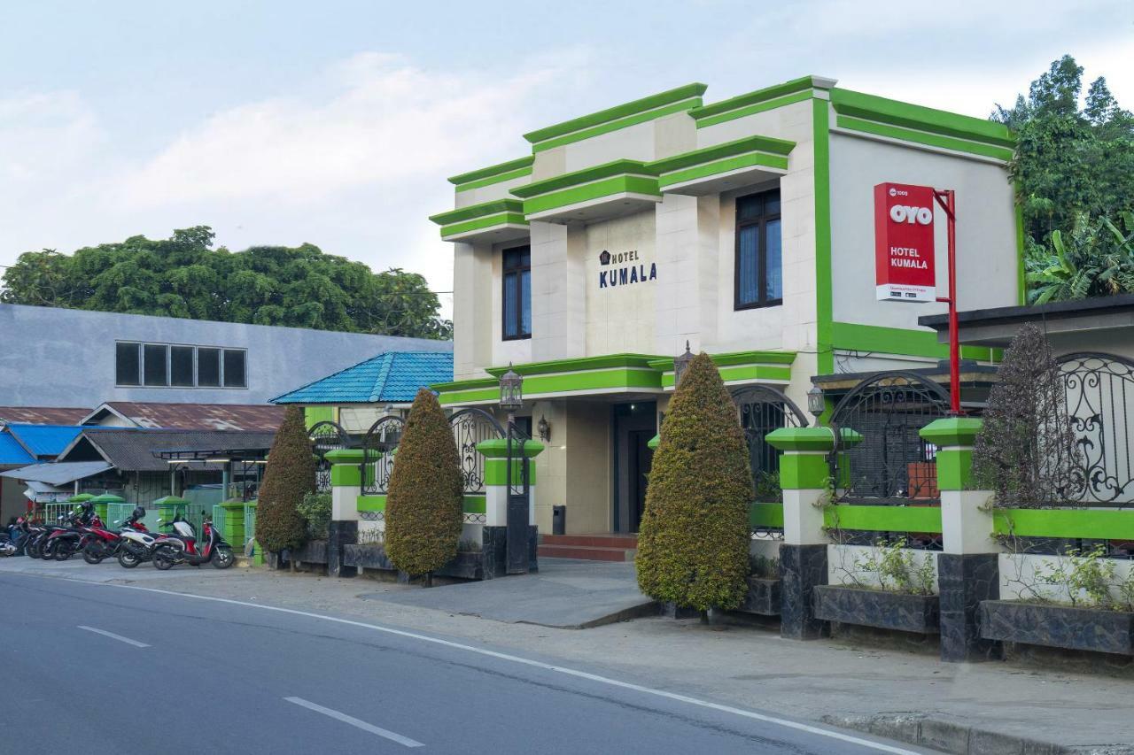 OYO 1005 Hotel Kumala Samarinda Bagian luar foto